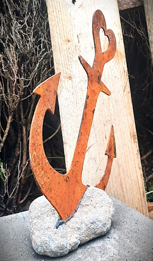 Anker Herz oben M auf Stein