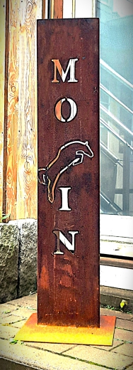 Schild Moin, Springpferd im Moin
