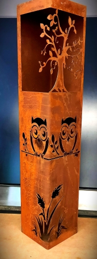 Säule Baum, Eulen, Gräser, Öffnung