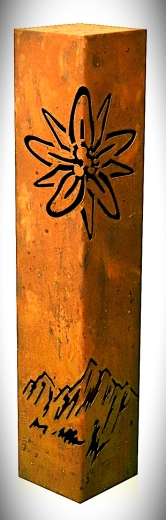 Säule Edelweiß, Gebirge