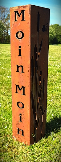 Säule Moin Moin, Schilfgras