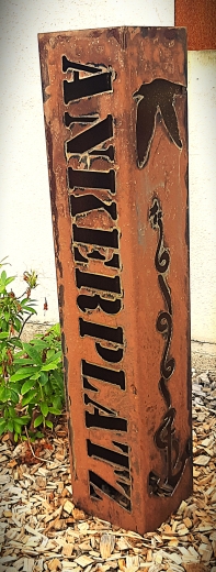 Säule Ankerplatz, Möwe, Anker