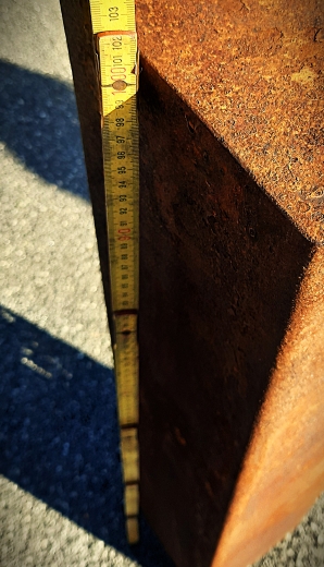 Säule Heimathafen Windrose, Sonne, Öffnung