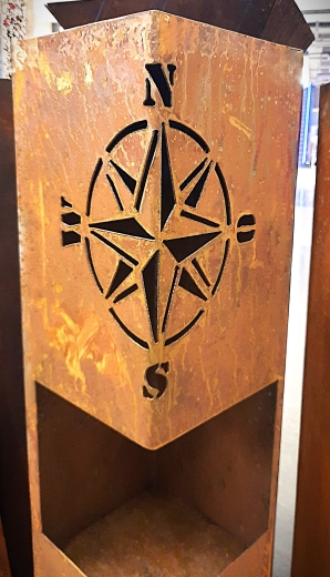 Säule Windrose, Moin, Öffnung