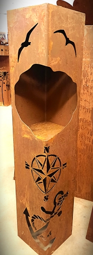 Säule Windrose, Anker Tau, Möwen, Öffnung