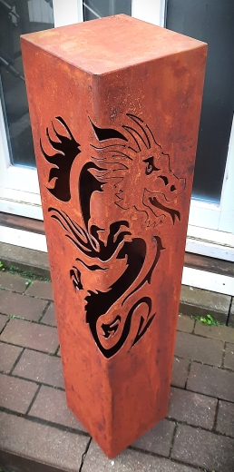 Säule Drache