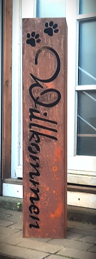 Säule Willkommen -geschwungen- mit Pfoten