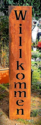 Säule Willkommen