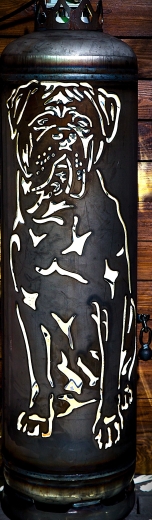 Feuerstelle Bordeux Dogge Hund