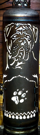 Feuerstelle Bordeux Dogge Hund