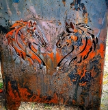 Feuerkorb Pferdeköpfe