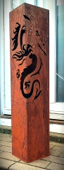 Säule Drache